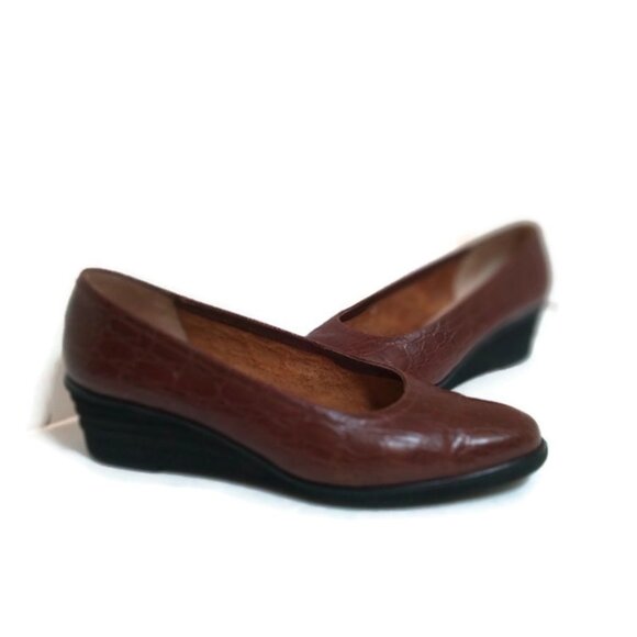 Salvatore Ferragamo Cognac Embossed Leather Wedges - Picture 1 of 7